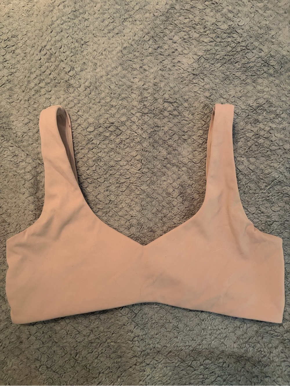Alphalete Seamless Wireless Bralette in Blush Pink